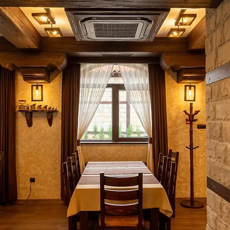 хотел-механа кедър 招待所