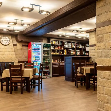 хотел-механа кедър 3* 阿巴纳西