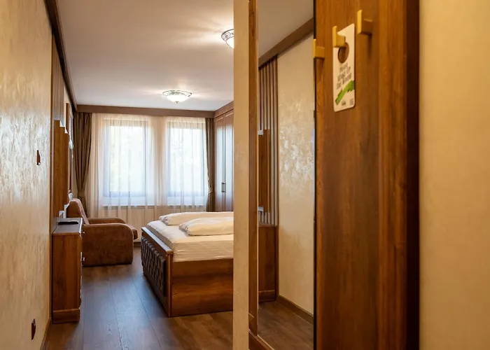 хотел-механа кедър 3* Arbanasi