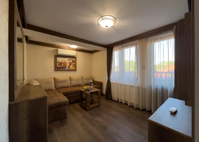 хотел-механа кедър Pensjonat Arbanasi